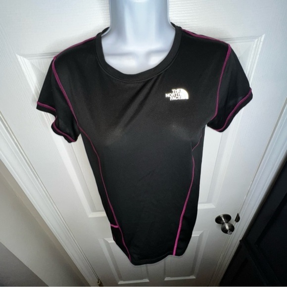 North Face Women’s Small Black Pink A2EX Cycling Performance T-Shirt Top S - Picture 2 of 13